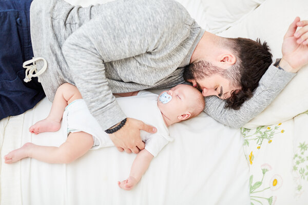Papa_Baby_AdobeStock_254361760